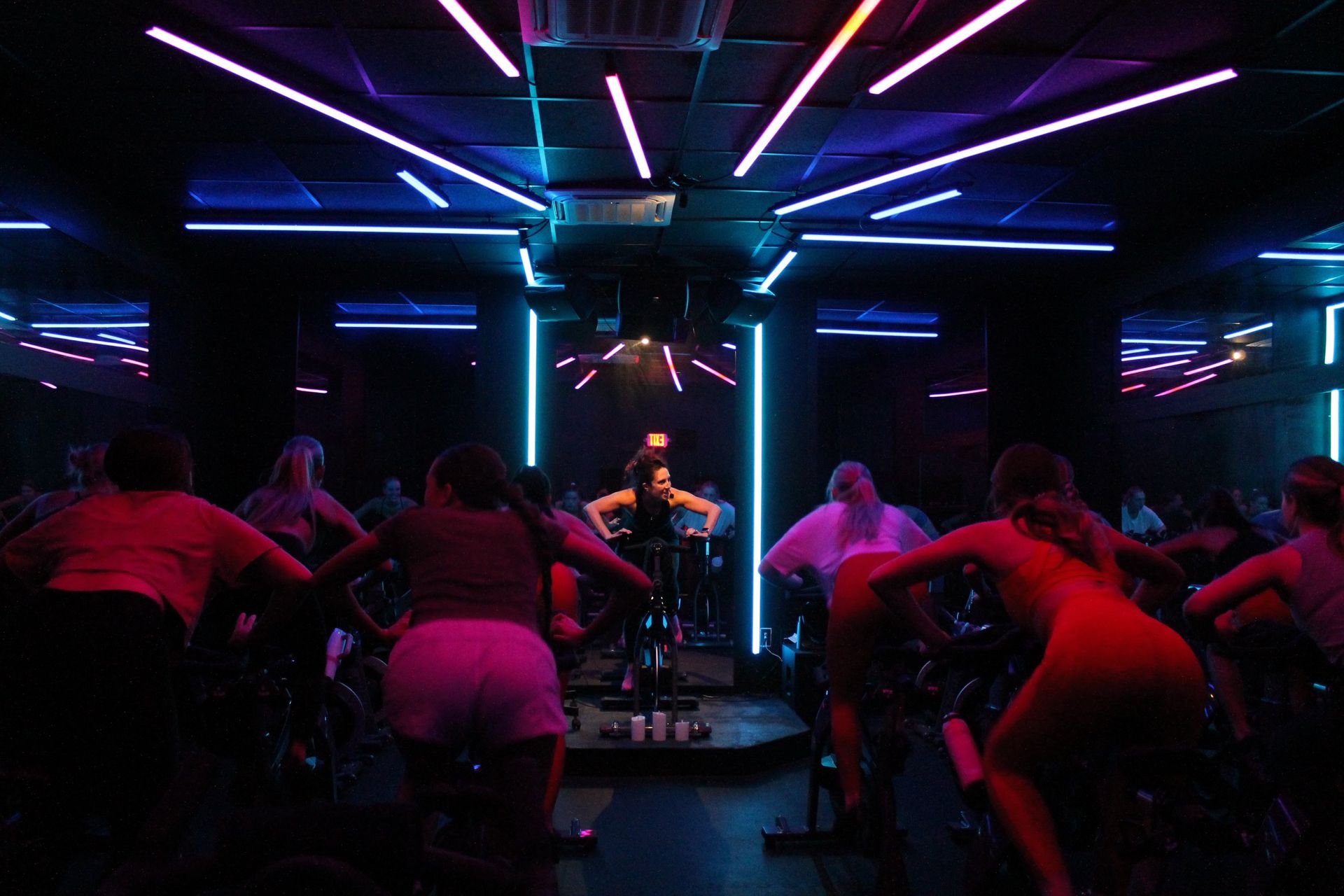 LED Lighting Systems for Gyms - LEDSnaps